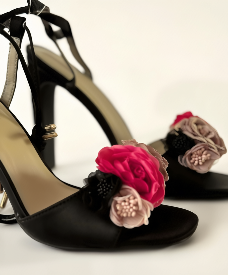 Amara Bloom Noir Heels