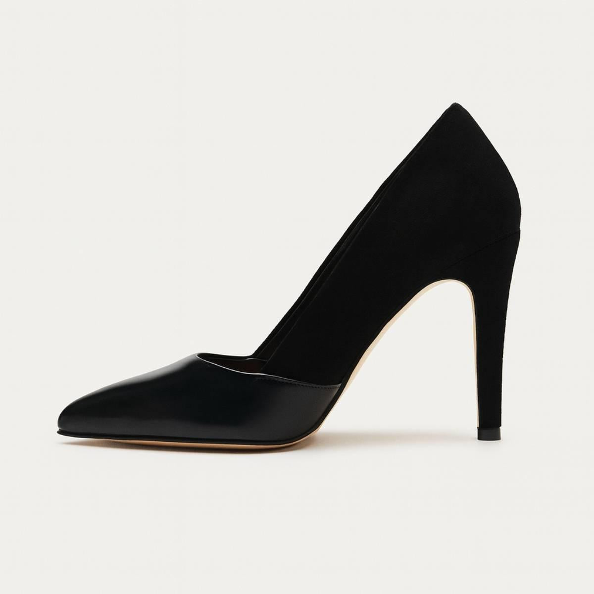 Oh! Divine Aria Noir black high heels featuring pointed toe and slim stiletto silhouette, perfect for evening elegance.